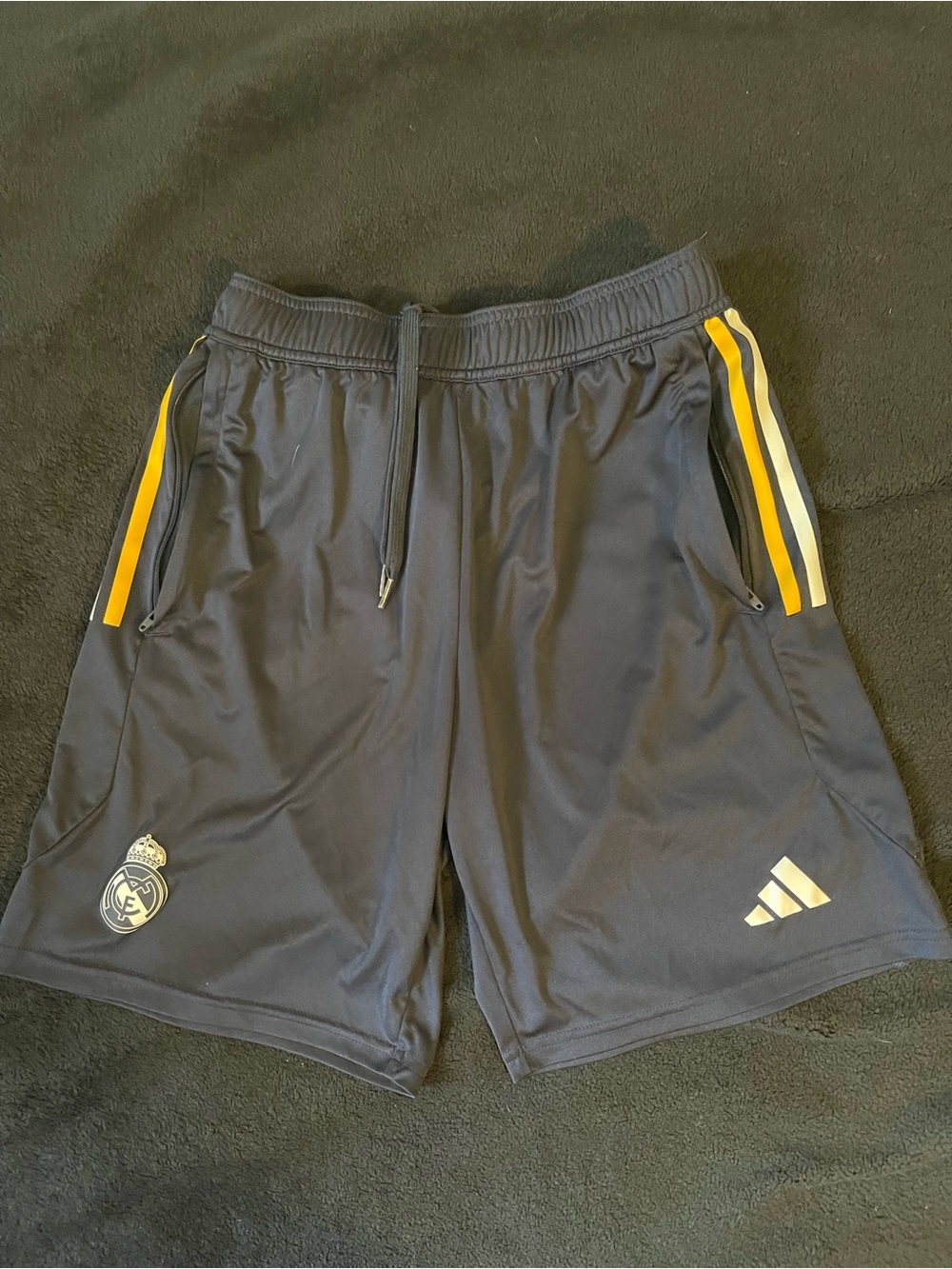 Adidas Real Madrid 2023/24 Men's Black Athletic Shorts with Yellow Accent Size M